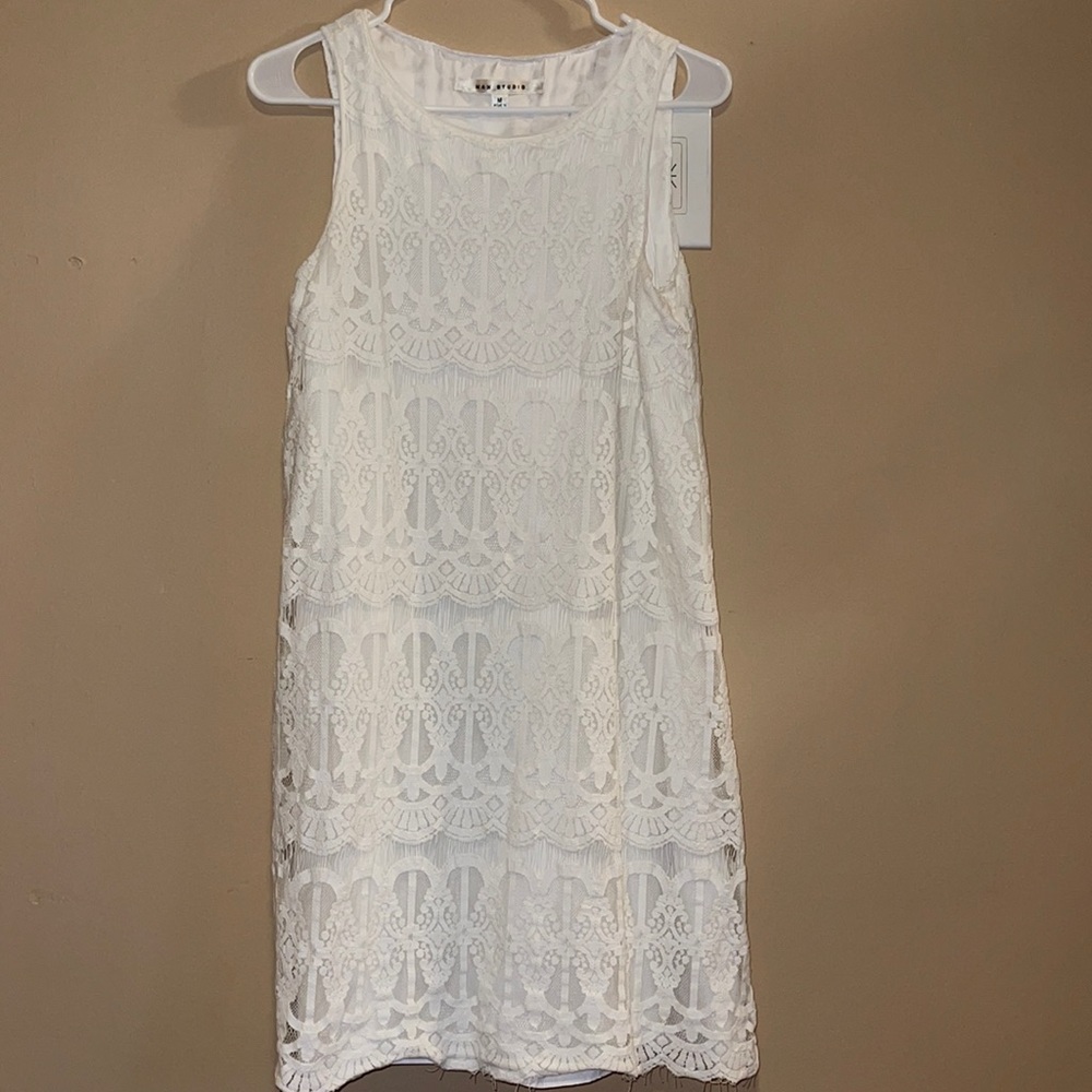 Medium white lace dress